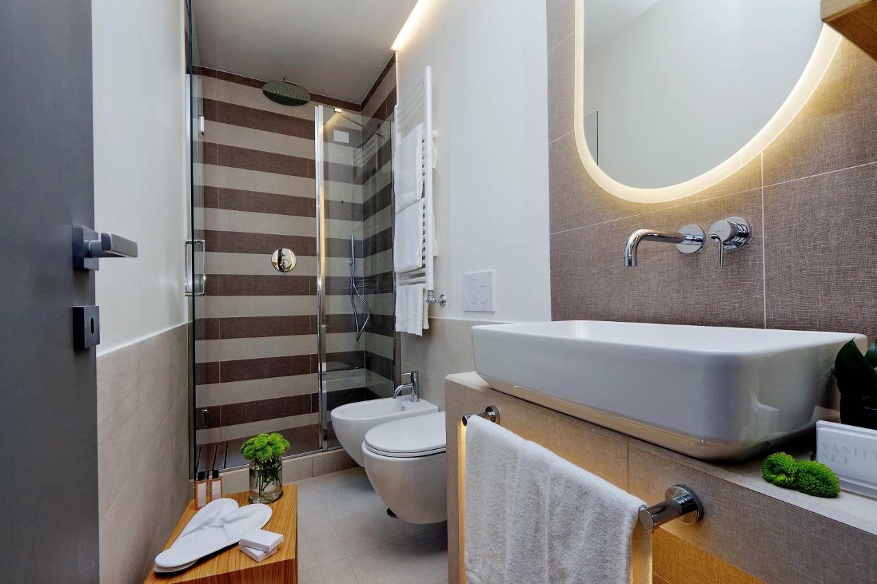 Five Guest house 2*